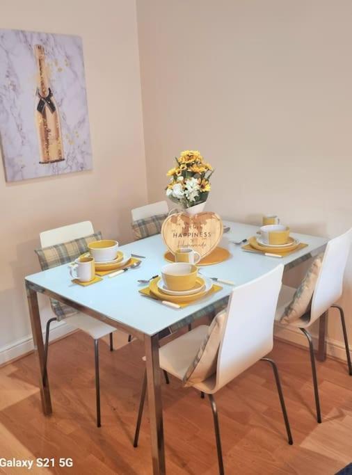 Spacious Duplex 2 Bed Apartment Central Location By Canal - Chester Uk Extérieur photo